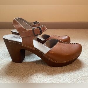 Spring Step Heeled Clogs, Cognac Brown, EU size 39.